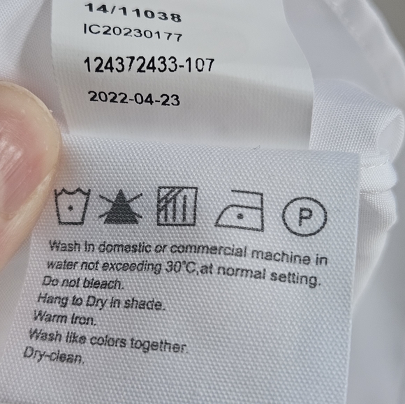 Indochino Egyptian Cotton Button-Down in Women's SP - Picture 16 of 16